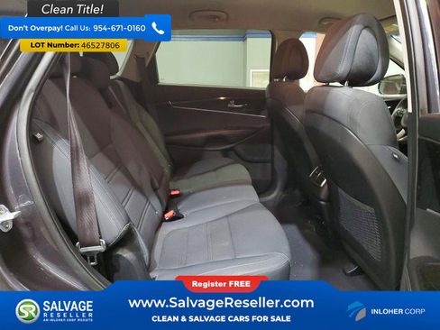 Used 2016 Kia Sorento LX image 15