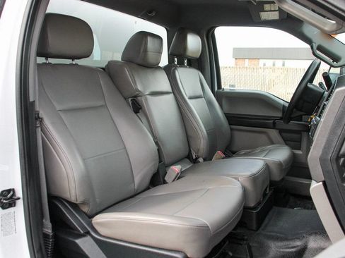Used 2017 Ford F550 2WD Regular Cab Super Duty image 30