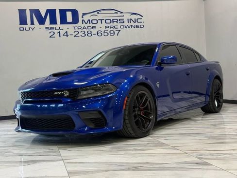 Used 2020 Dodge Charger SRT Hellcat w/ Harman/Kardon Audio Group RWD image 2