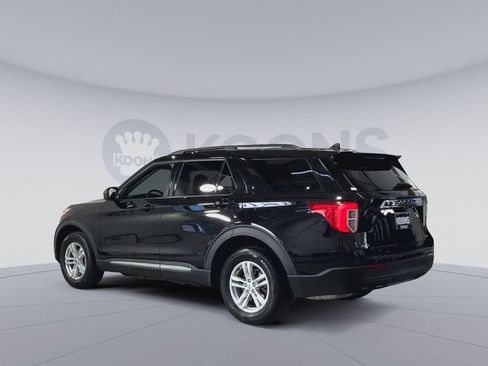 Used 2023 Ford Explorer XLT AWD/4WD image 8