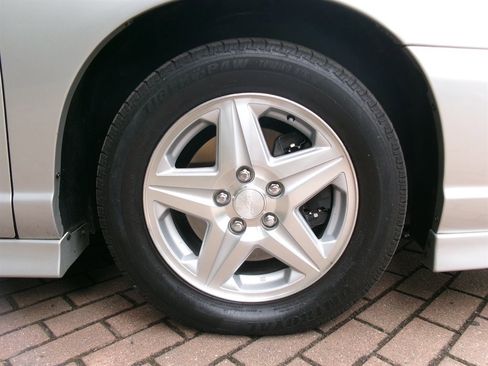 Used 2001 Chevrolet Monte Carlo SS w/ High Sport Appearance Pkg FWD image 35