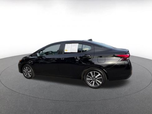 Used 2025 Nissan Versa SV image 10