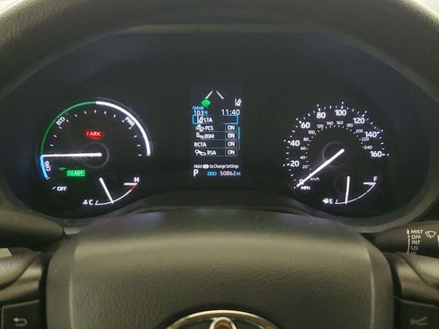 Certified 2023 Toyota Sienna LE FWD image 27