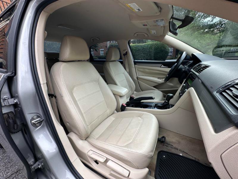Used 2014 Volkswagen Passat 1.8T Wolfsburg Edition FWD image 39