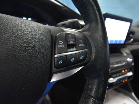 Used 2020 Ford Explorer Limited AWD/4WD image 14