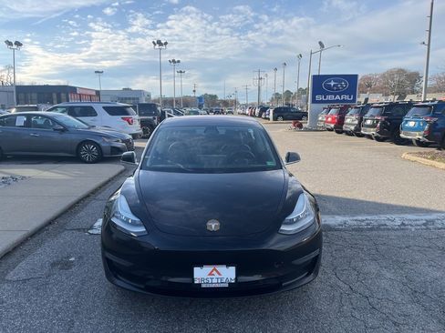 Used 2018 Tesla Model 3 Long Range image 8