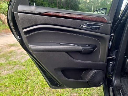 Used 2016 Cadillac SRX Luxury w/ Driver Awareness Package FWD image 28