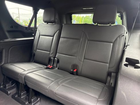 Used 2023 Chevrolet Suburban LT AWD/4WD image 42