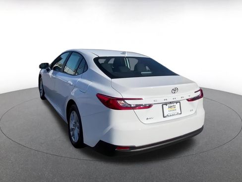 Used 2025 Toyota Camry LE image 15