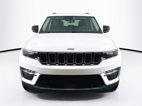 Used 2022 Jeep Grand Cherokee Limited 4xe w/ Luxury Tech Group II image 2