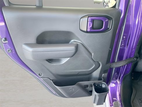 Used 2023 Jeep Wrangler Sport S image 18