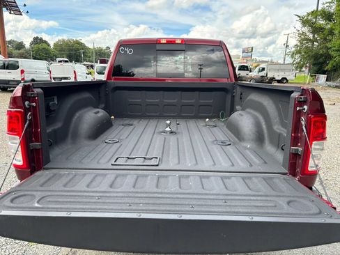 Used 2024 RAM 2500 Tradesman w/ Chrome Appearance Group AWD/4WD image 15
