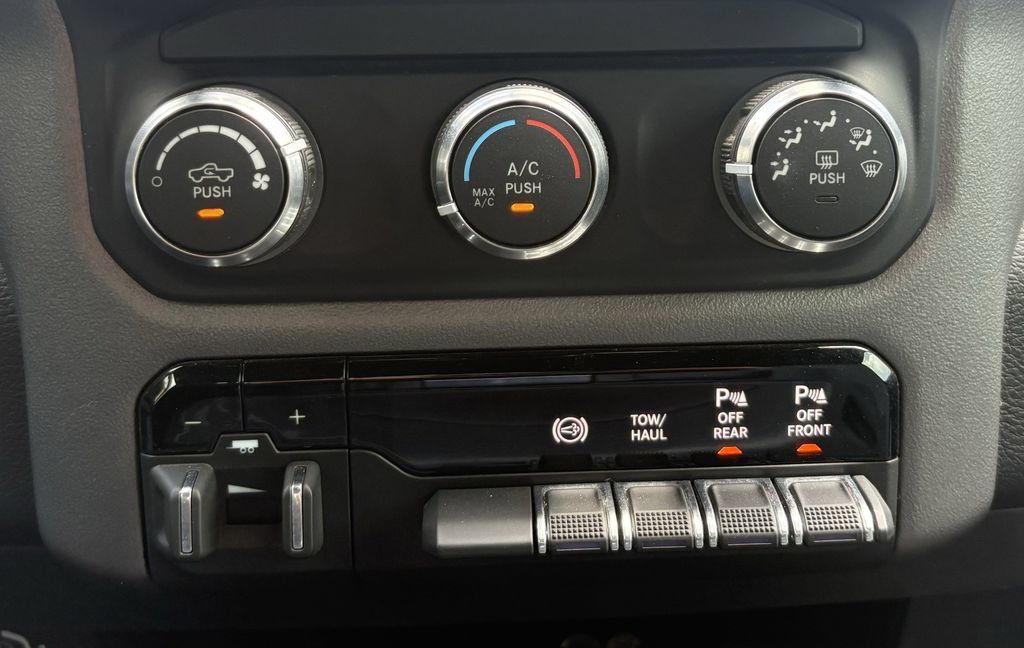 Used 2023 RAM 2500 Big Horn w/ Level 1 Equipment Group AWD/4WD image 20