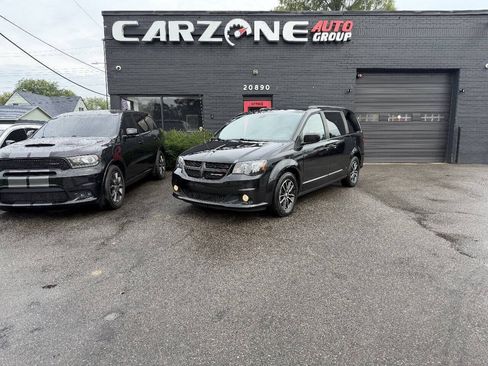 Used 2019 Dodge Grand Caravan GT FWD image 1