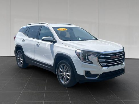 Used 2024 GMC Terrain SLT AWD/4WD image 7