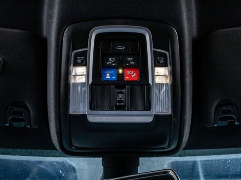 Used 2023 RAM 3500 Laramie AWD/4WD image 29