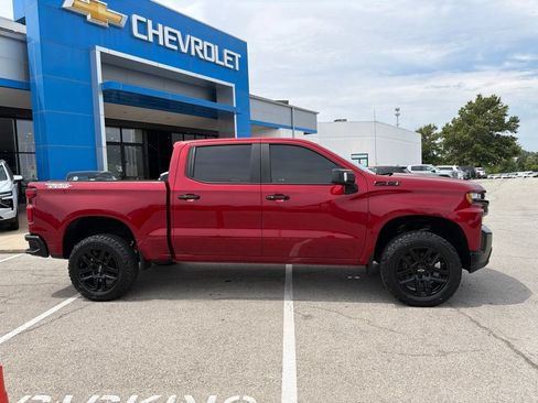 Used 2022 Chevrolet Silverado 1500 LT Trail Boss w/ Safety Package AWD/4WD image 2