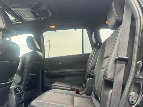 Used 2022 Honda Pilot Black Edition image 22