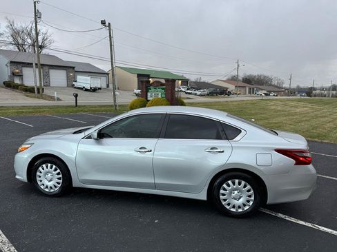Used 2018 Nissan Altima 2.5 S w/ S Convenience Package image 4