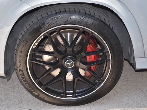 Used 2024 Mercedes-Benz GLE 63 AMG S image 38