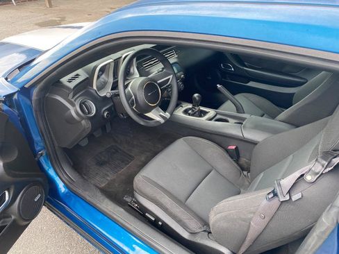 Used 2010 Chevrolet Camaro LT RWD image 14