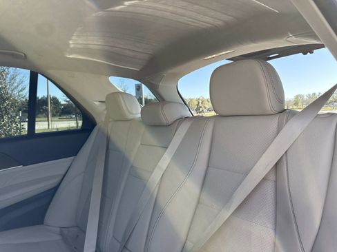 Used 2022 Mercedes-Benz GLE 350 image 16