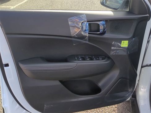 New 2026 Hyundai Venue SEL image 10