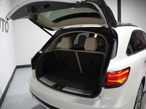 Used 2017 Acura MDX SH-AWD w/ Technology Package image 16