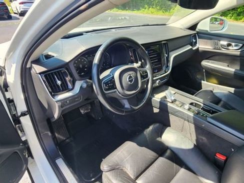 Used 2022 Volvo S60 B5 Inscription w/ Advanced Package FWD image 5