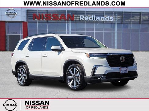 Used 2023 Honda Pilot Elite image 1
