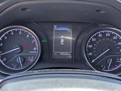 Used 2022 Toyota Camry SE w/ Convenience Package FWD image 10