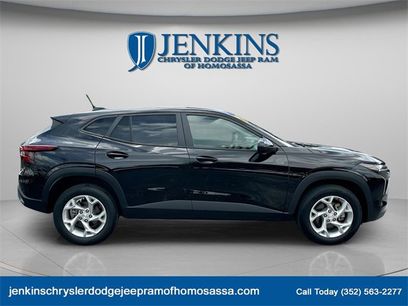 Used 2024 Chevrolet Trax LS w/ LS Convenience Package