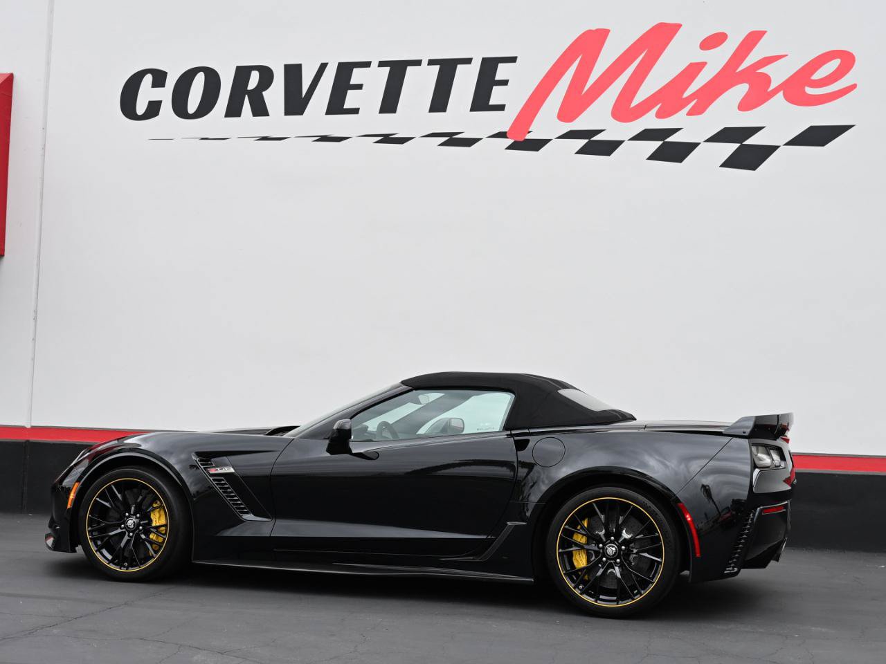 Used 2016 Chevrolet Corvette Z06 w/ C7.r Special Edition RWD image 10