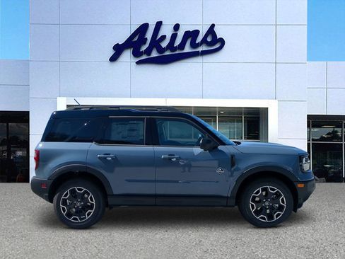 New 2025 Ford Bronco Sport Outer Banks w/ Outer Banks Tech Package+ image 1