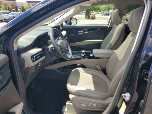 Certified 2023 Lincoln Nautilus Reserve w/ Monochromatic Package AWD/4WD image 12