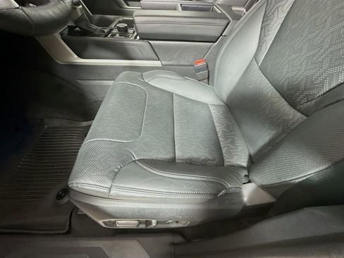 Used 2024 Toyota Tundra Limited image 19