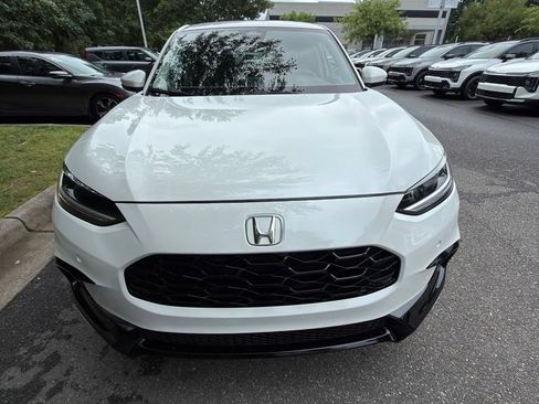 Used 2023 Honda HR-V EX-L image 2