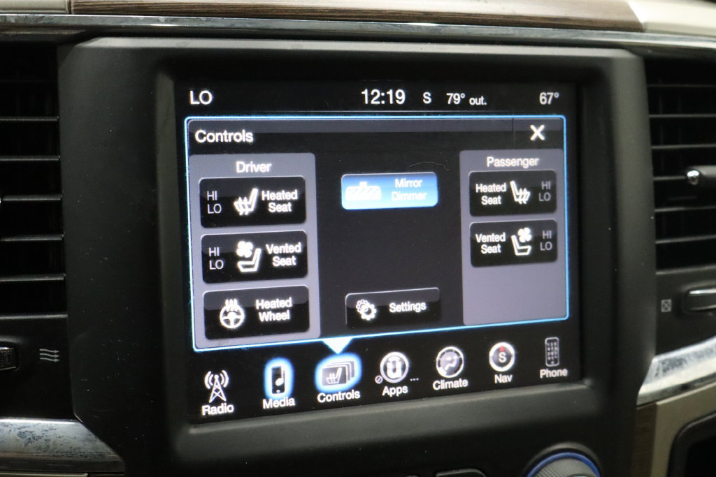 Used 2015 RAM 2500 Laramie AWD/4WD image 29