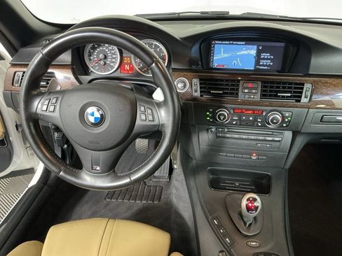 Used 2011 BMW M3 Convertible image 12