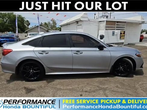 Used 2022 Honda Civic Sport image 1