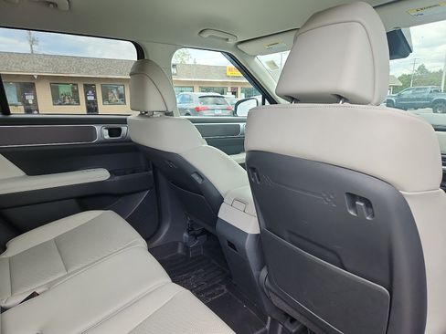 Used 2025 Hyundai Santa Fe SEL AWD/4WD image 28