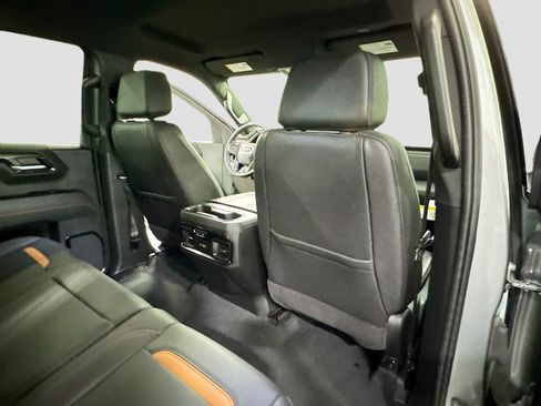 Used 2025 GMC Sierra 1500 AT4 AWD/4WD image 32