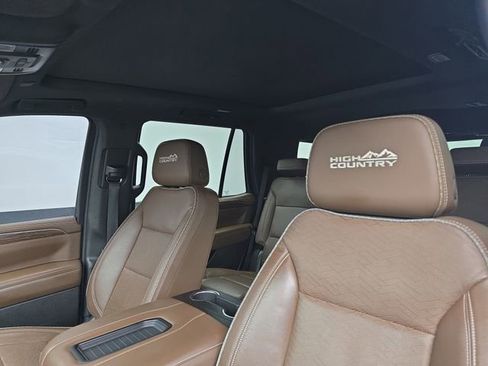 Used 2021 Chevrolet Tahoe High Country w/ Premium Package AWD/4WD image 46