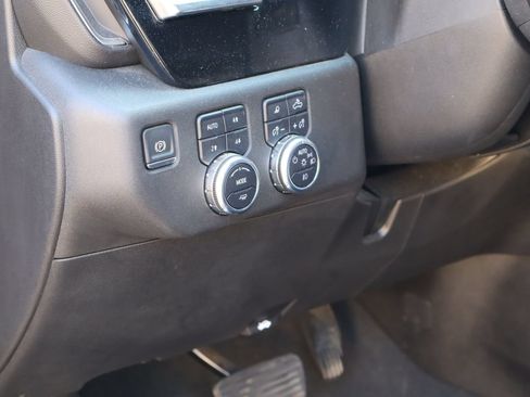 Used 2025 GMC Sierra 2500 SLT w/ SLT Convenience Package AWD/4WD image 24