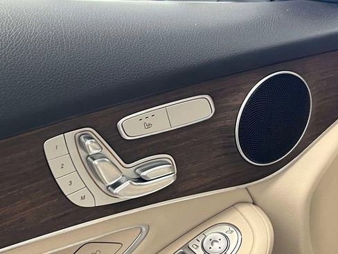 Certified 2022 Mercedes-Benz GLC 300 4MATIC image 17