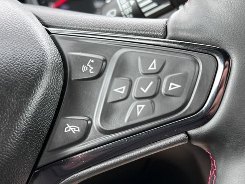Used 2023 Chevrolet Equinox RS AWD/4WD image 19