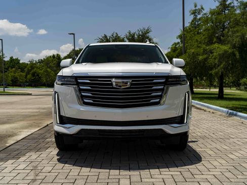 Used 2024 Cadillac Escalade Premium Luxury Platinum w/ LPO, Floor Liner Package AWD/4WD image 3