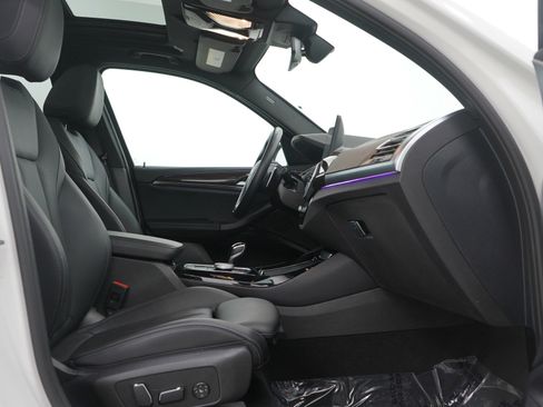 Used 2024 BMW X3 xDrive30i image 11