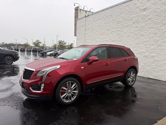 Used 2024 Cadillac XT5 Sportv w/ Technology Package AWD/4WD image 3