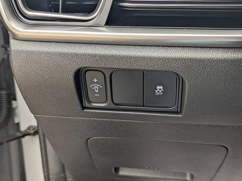 Used 2025 Kia Sorento S FWD image 12